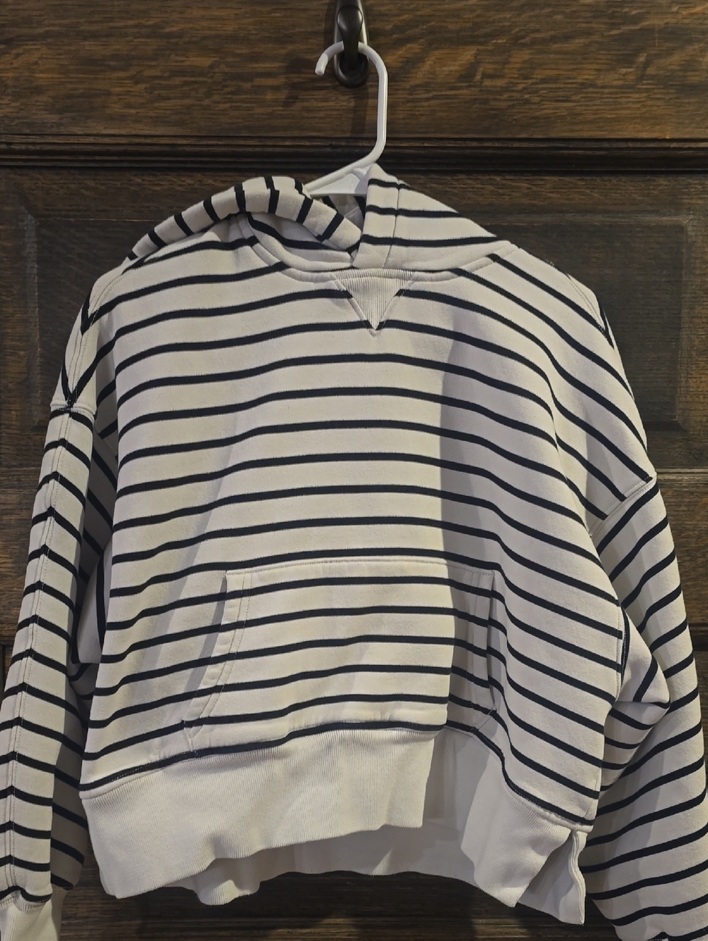Abercrombie & Fitch Black and White Striped Hooded Sweatshirt